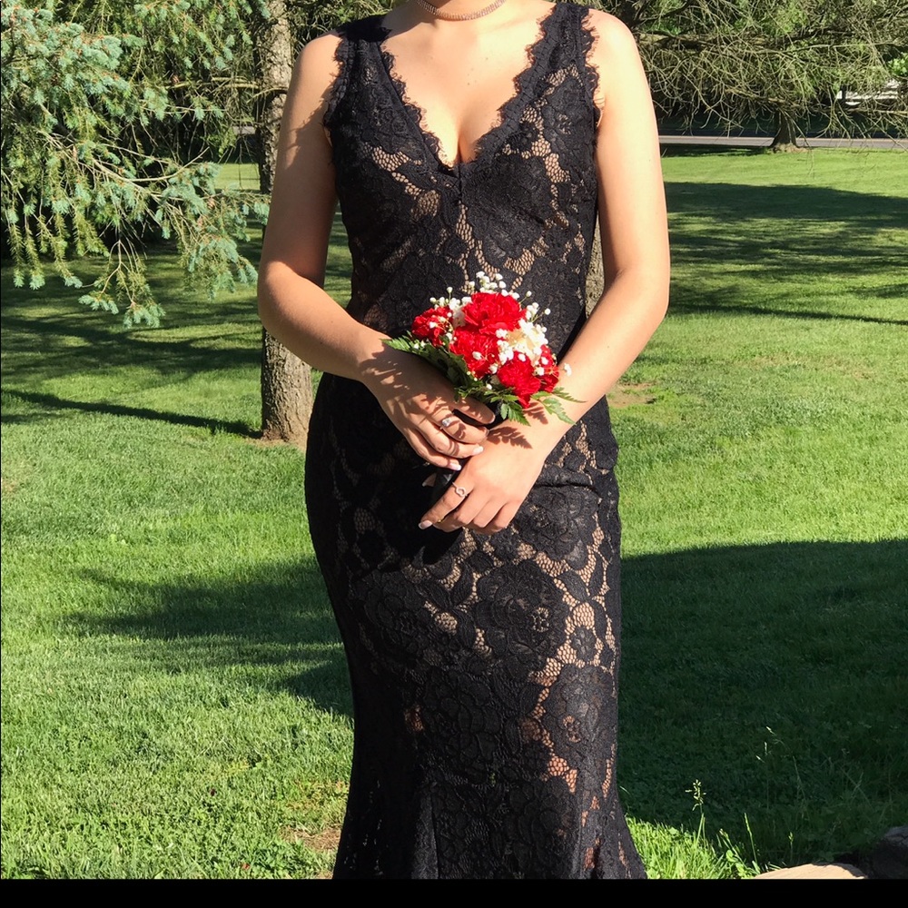 Black lace prom dress